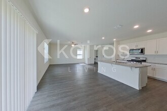 32150 Katelin Cir in Leesburg, FL - Building Photo - Building Photo