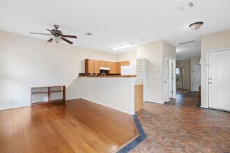 1103 E 3rd St in Georgetown, TX - Building Photo - Building Photo