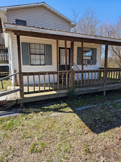 property at 4558 Knoxville Hwy