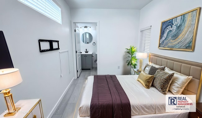 property at 5333 Edna St