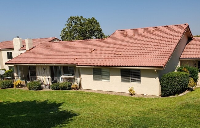 17440 Plaza Animado in San Diego, CA - Building Photo - Building Photo