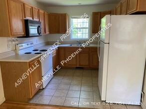 101 Lanier Ln in Swannanoa, NC - Building Photo - Building Photo