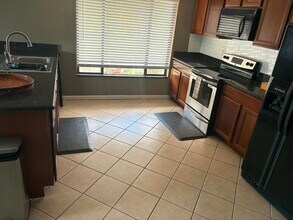 16 SW 1st Ave, Unit 16 in Ocala, FL - Building Photo - Building Photo