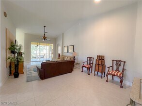 8310 Big Acorn Cir in Naples, FL - Building Photo - Building Photo