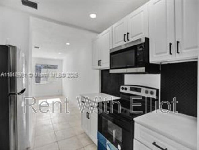 property at 708 N 20th Ave