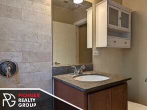 3455 N Wolcott Ave, Unit 2 in Chicago, IL - Building Photo - Building Photo