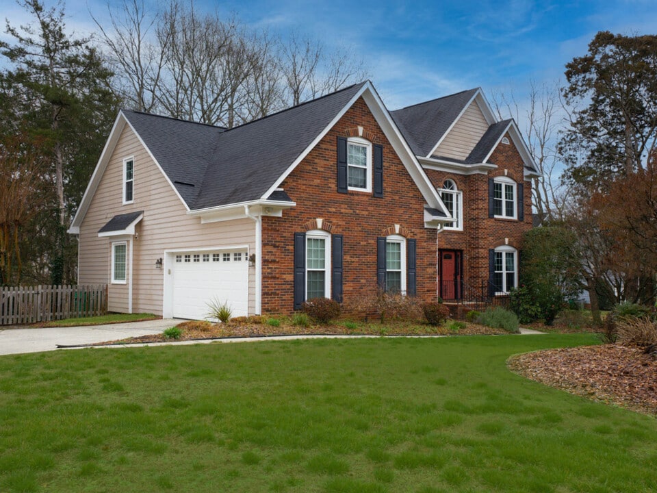 10315 Rougemont Ln in Charlotte, NC - Building Photo