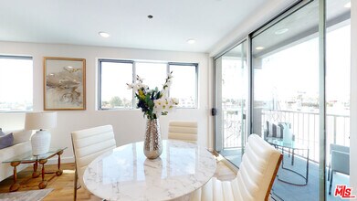 1143 Glenville Dr, Unit 503 in Los Angeles, CA - Building Photo - Building Photo