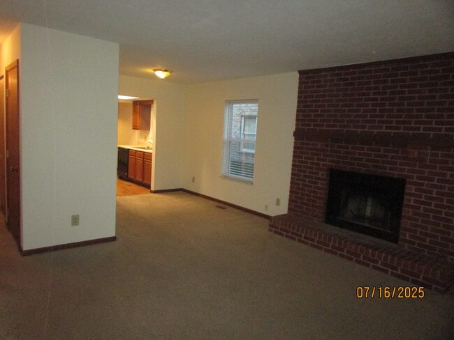 1854 N Lakeman Dr in Bellbrook, OH - Building Photo - Building Photo