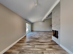2111 El Dorado Way in Carrollton, TX - Building Photo - Building Photo