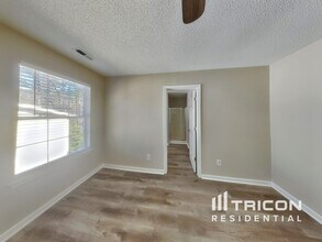 8762 Edenton Way in Jonesboro, GA - Building Photo - Building Photo