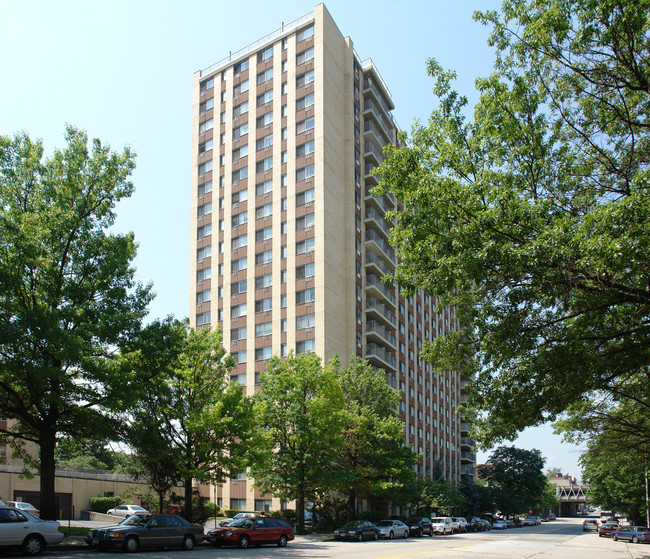 The Saratoga in Mount Vernon, NY - Foto de edificio - Building Photo