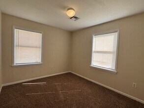 1605 NW Williams Ave in Lawton, OK - Building Photo - Building Photo