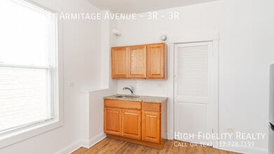 4220 W Armitage Ave in Chicago, IL - Building Photo - Building Photo
