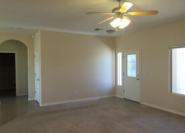 2373 Graystone Dr in Kingman, AZ - Building Photo - Building Photo