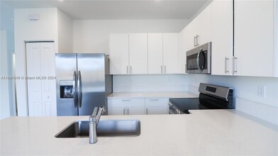 1475 SE 7th Ter, Unit 1475 in Homestead, FL - Building Photo - Building Photo