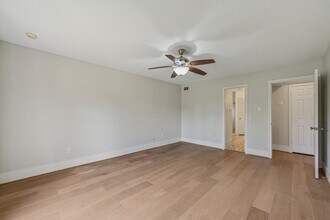 1706 Cedar Creek Ct in Houston, TX - Building Photo - Building Photo