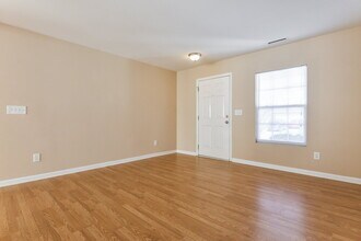 107 Sleeper Car Ln in Garner, NC - Building Photo - Building Photo