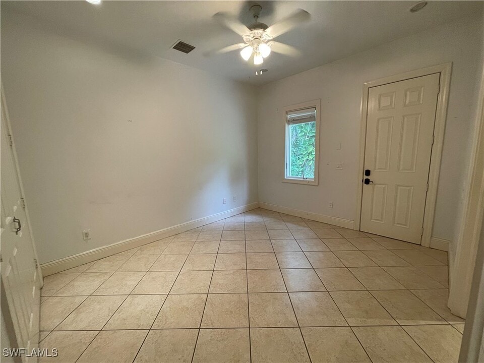 4116 15th Ave SW in Naples, FL - Building Photo