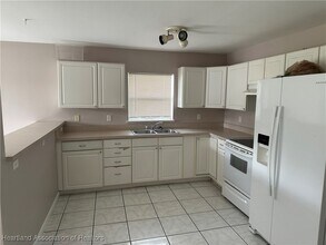 1525 Queen Palm Ave in Sebring, FL - Building Photo - Building Photo
