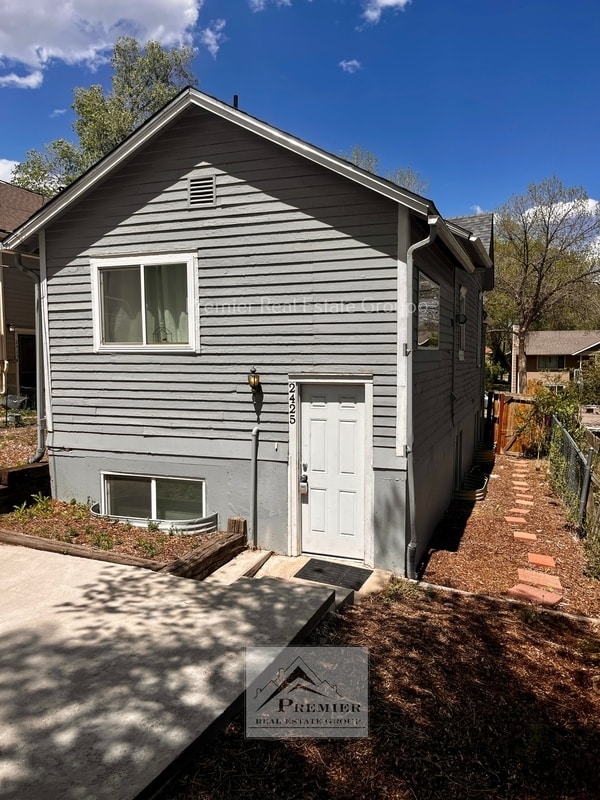 2425 W Platte Ave in Colorado Springs, CO - Building Photo - Building Photo