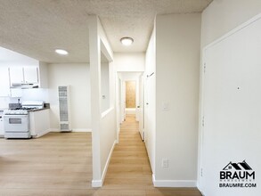 5461 Kester Ave in Los Angeles, CA - Building Photo - Building Photo