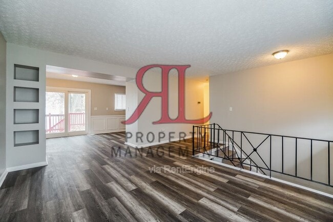 363 Regents Rd in Columbus, OH - Foto de edificio - Building Photo