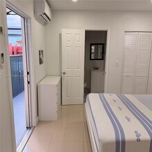 6524 Wiley St-Unit -B in Hollywood, FL - Building Photo - Building Photo