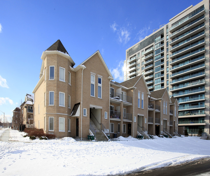 152 Vanderhoof Ave in Toronto, ON - Building Photo