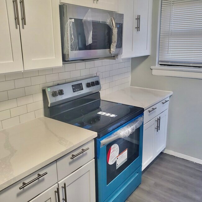 761 Scotland Rd Rentals in Orange, NJ