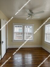 2130 Coal Pl SE in Albuquerque, NM - Building Photo - Building Photo