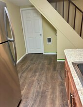 6043 Wister St in Philadelphia, PA - Foto de edificio - Building Photo