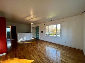 908 S 30th Ave in Yakima, WA - Building Photo - Building Photo