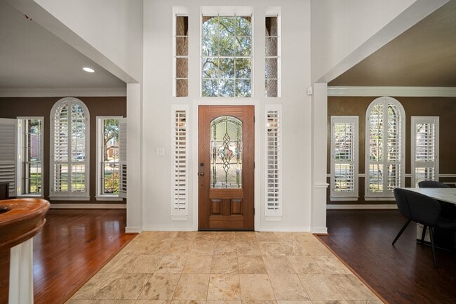 property at 5007 Cambridge St