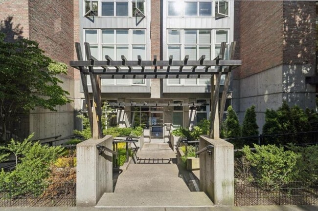 1812 19th Ave in Seattle, WA - Building Photo - Building Photo