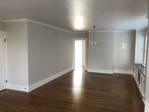 5710 Woodmont St-Unit -2 in Pittsburgh, PA - Building Photo - Building Photo