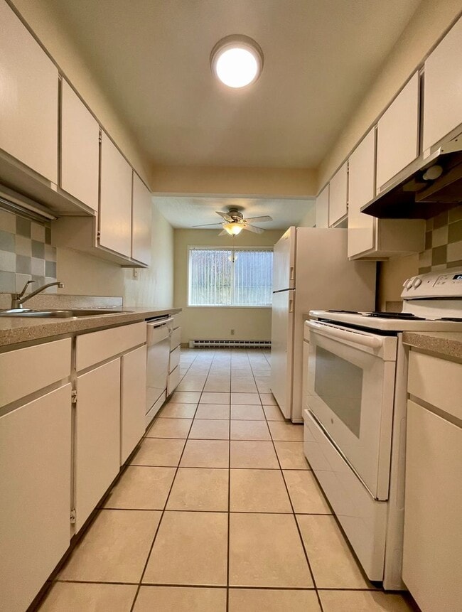 property at 4524 NE Hancock St