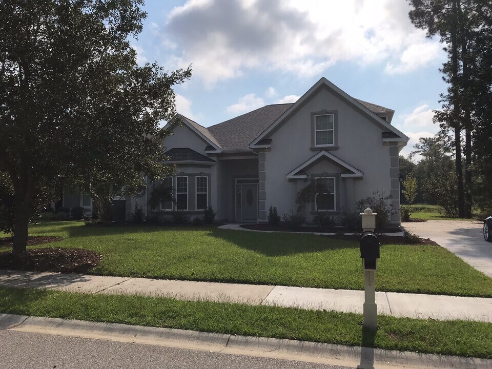 1004 Gallinule Dr in Conway, SC - Building Photo