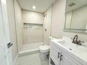 10 Cawfield St in Boston, MA - Building Photo - Building Photo