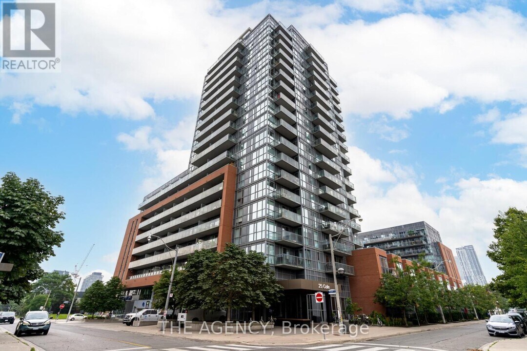 25 Cole St in Toronto, ON - Building Photo