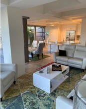 7137 E Rancho Vista Dr, Unit 4001 in Scottsdale, AZ - Building Photo - Building Photo