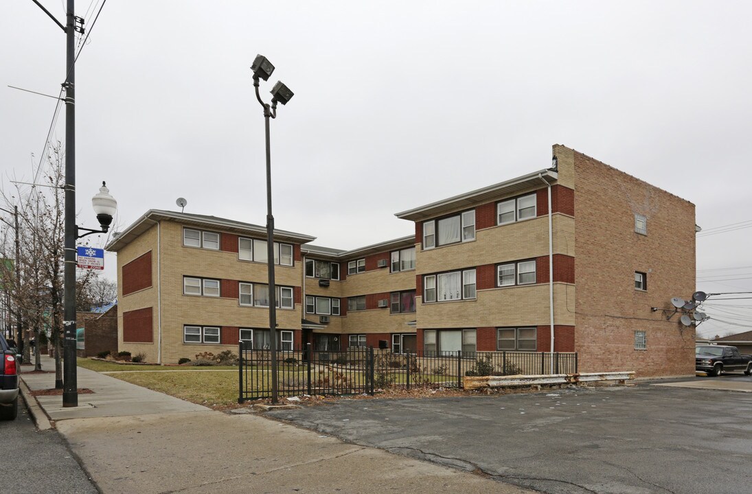 Westview Estates in Chicago, IL - Foto de edificio