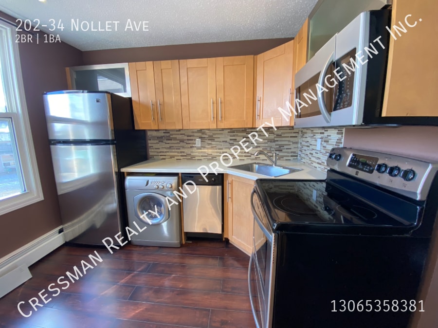 34 Nollet Ave in Regina, SK - Building Photo