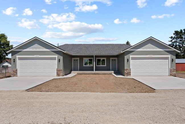 13805 E Rich Ave in Spokane Valley, WA - Building Photo - Building Photo