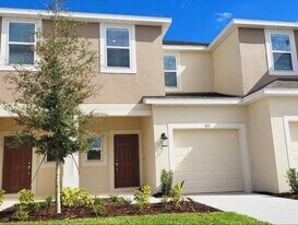 1811 Roosevelt Pl in St. Cloud, FL - Building Photo