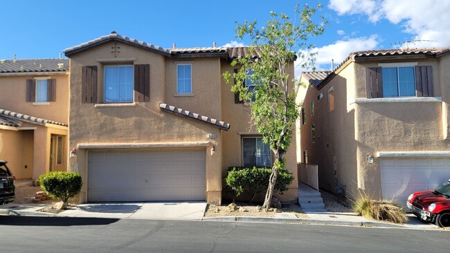 9444 Grandview Spring Ave in Las Vegas, NV - Building Photo - Building Photo