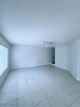 9409 Ivy Brook Run in Ft. Myers, FL - Building Photo - Building Photo