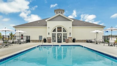 Kenmore Place in Marysville, OH - Foto de edificio - Building Photo