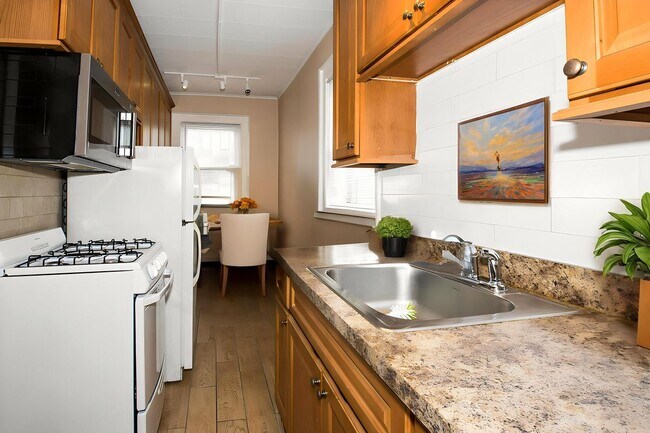 439 Willow Ave in Garwood, NJ - Foto de edificio - Building Photo