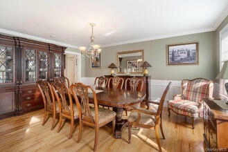156 Maggie Dr in East Quogue, NY - Building Photo - Building Photo